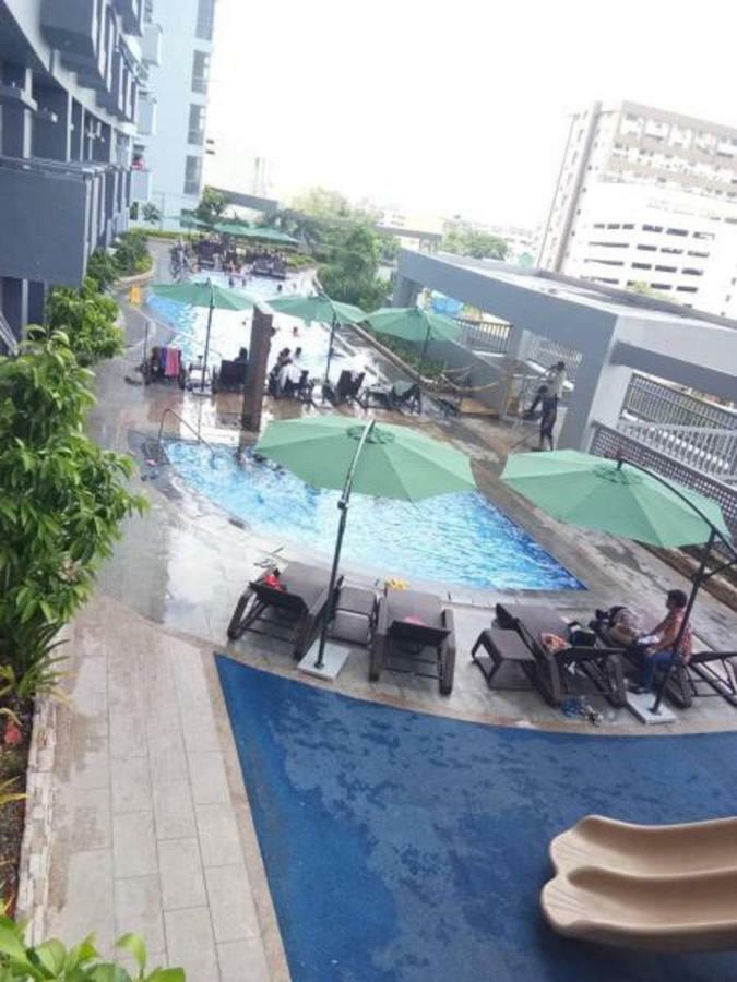 Cubao Manhattanheights Unit 11A Tower B, 2Br Manila Exterior foto