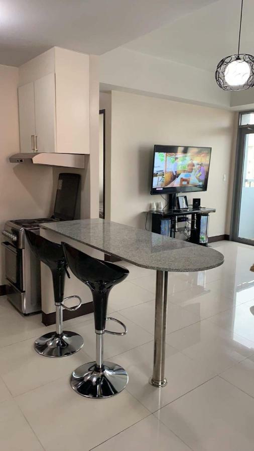 Cubao Manhattanheights Unit 11A Tower B, 2Br Manila Exterior foto